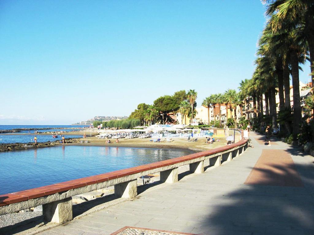 Nino Bixio Apartment Riva Ligure Exterior photo